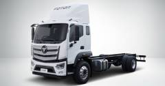 Новый Foton D12: Чемпион в среднем весе Линейка средне тоннажной техники Foton представлена серией D (Distribution) – оптимальным решением для городских, пригородных и региональных транспортных операций. Настоящий универсал с повышенным комфортом кабины для более продуктивной работы водителя, широкой гаммой размеров рам для установки различных надстроек, топливо эффективным двигателем мощностью от 4,5 до 6,7 л. в сочетании с КПП Fast с экономией до 5% топлива – все это делает данный грузовой автомобиль настоящим чемпионом в среднем весе и желанным гостем в любом автопарке. Добавьте к этому набор систем активной и пассивной безопасности, высокую ремонтопригодность и адаптацией к российским условиям эксплуатации, и вы получаете настоящий источник прибыльности на колесах для вашего бизнеса.