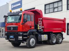 Составной стальной бампер из трёх частей Центральная буксировочная проушина впереди Блокировка межосевых и межколесных дифференциалов Защитные решетки передних фар Защита радиатора спереди и снизу Фара рабочего освещения Дополнительные противотуманные фары