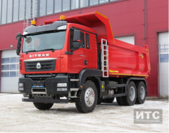 Новый самосвал SITRAK C7H 6×4 с объемом кузова 18 кубических метров обладает рядом ключевых преимуществ. Прежде всего, благодаря мощному двигателю и высокой грузоподъемности он легко справляется с перевозкой тяжелых грузов. Это делает грузовик предпочтительным выбором в различных секторах, где эффективная транспортировка массивных грузов играет ключевую роль.  Системы управления и безопасности включают передовые технологии, обеспечивающие надежность и удобство водителя. Продуманная эргономика кабины создает комфортные условия для работы в течение долгого времени, позволяя еще более эффективно использовать грузовую технику для выполнения необходимых задач.